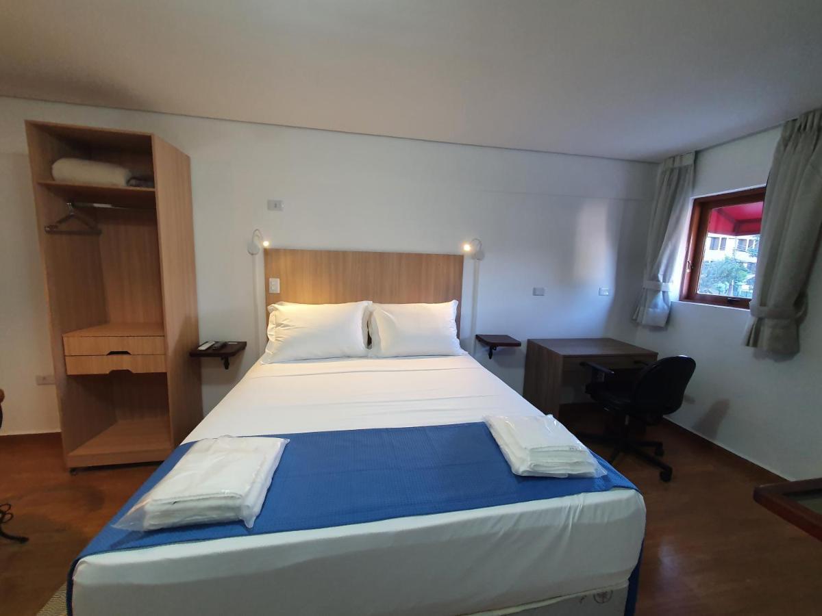 Hotel Chalet Monet - Granja Vianna Cotia  Bagian luar foto